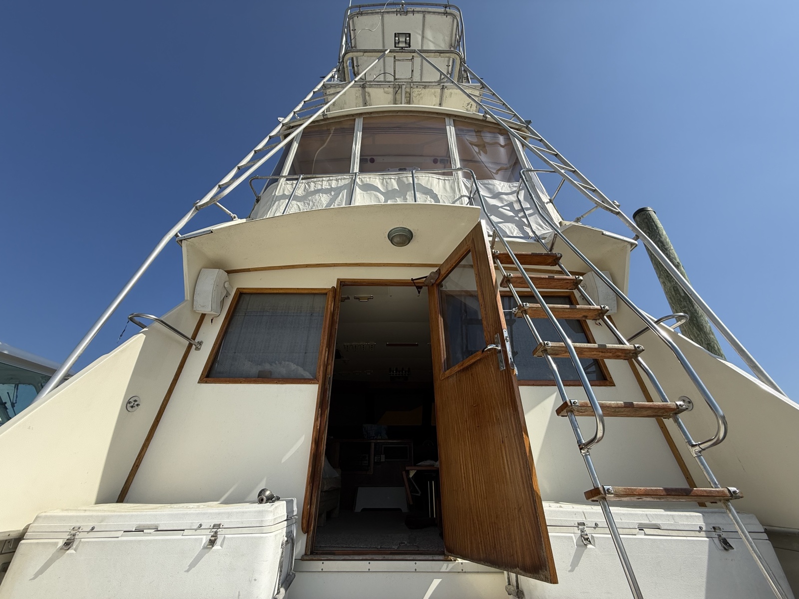 1979 Hatteras 