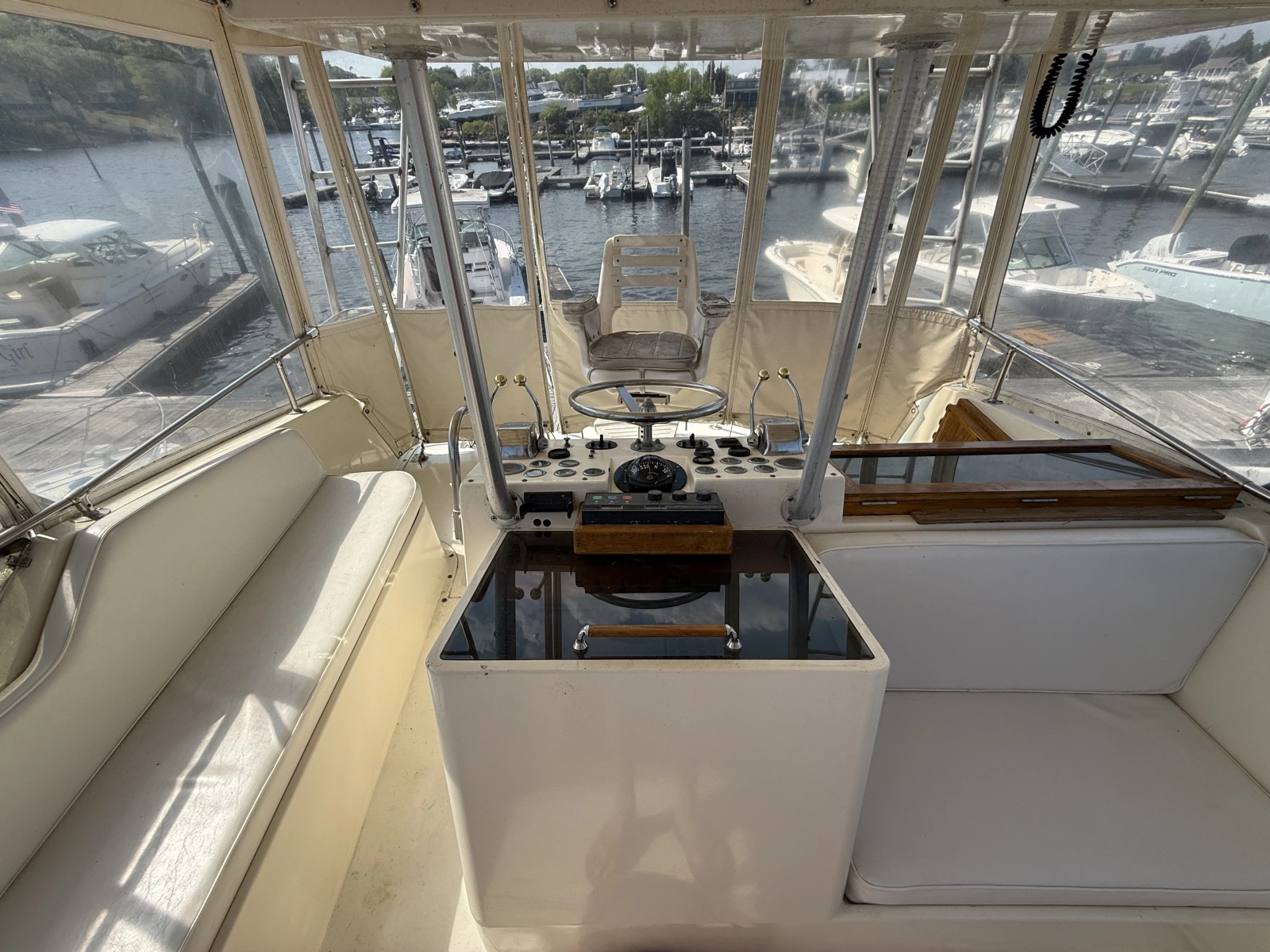 1979 Hatteras 46 Convertible