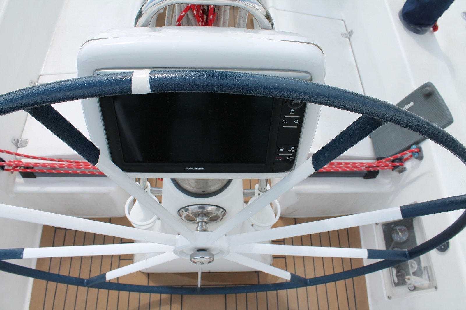 J/109 Shoal Draft with Carbon Spars