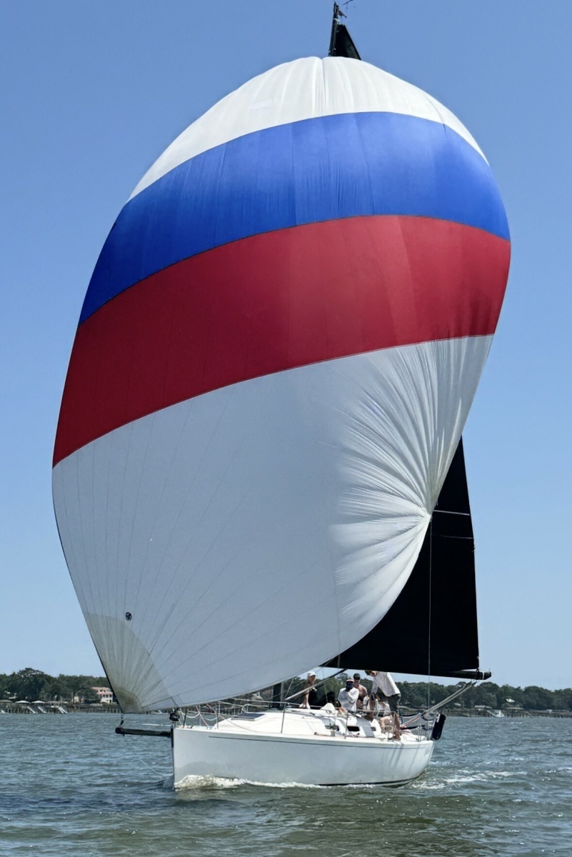 J/109 Shoal Draft with Carbon Spars