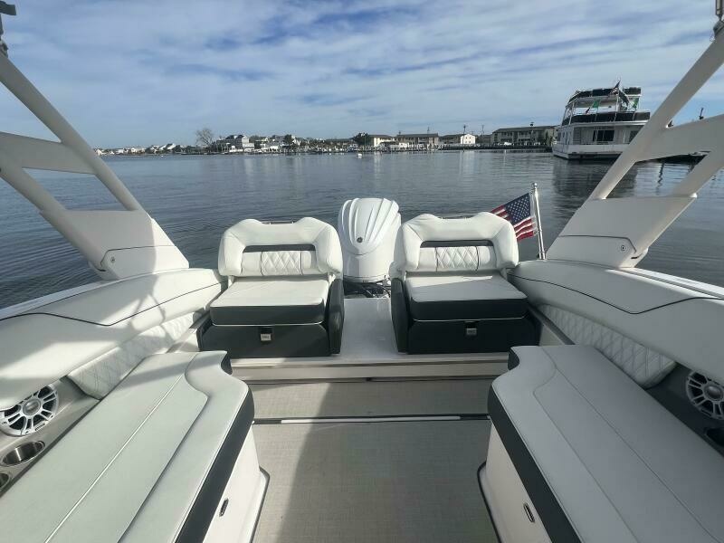 26ft Regal Yacht For Sale