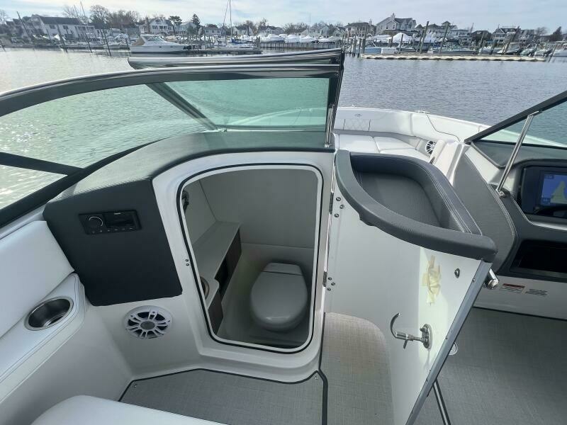 26ft Regal Yacht For Sale