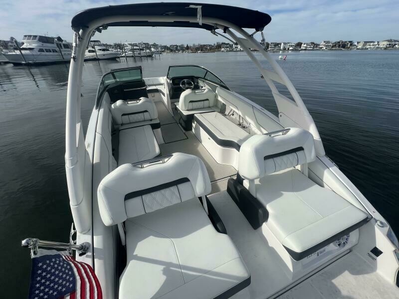 26ft Regal Yacht For Sale