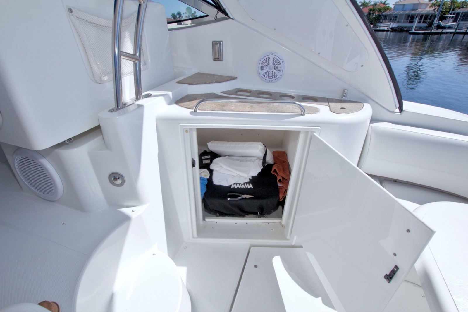 Altitude Adjustment 42ft Cruisers Yachts Yacht For Sale