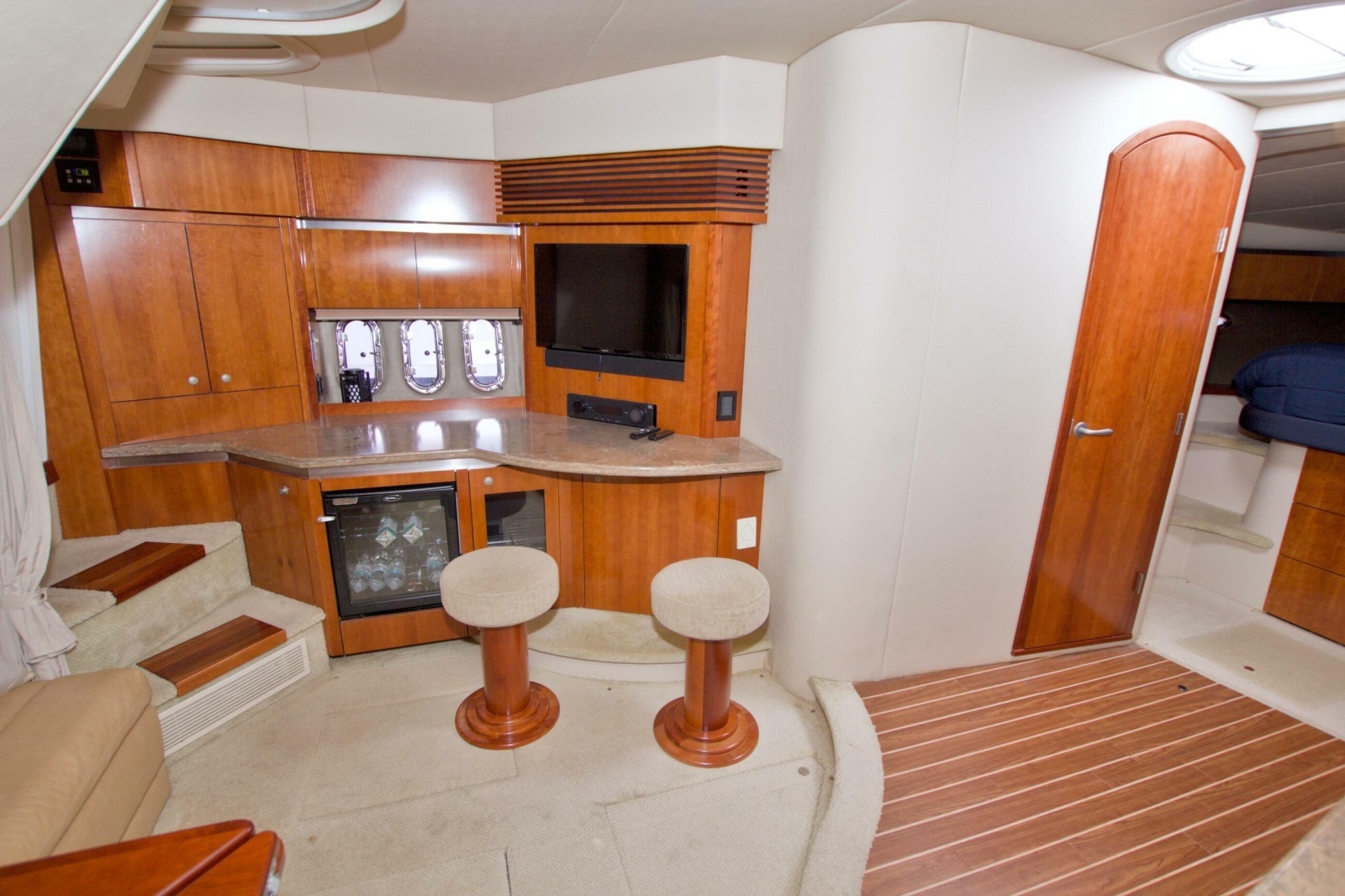 Altitude Adjustment 42ft Cruisers Yachts Yacht For Sale