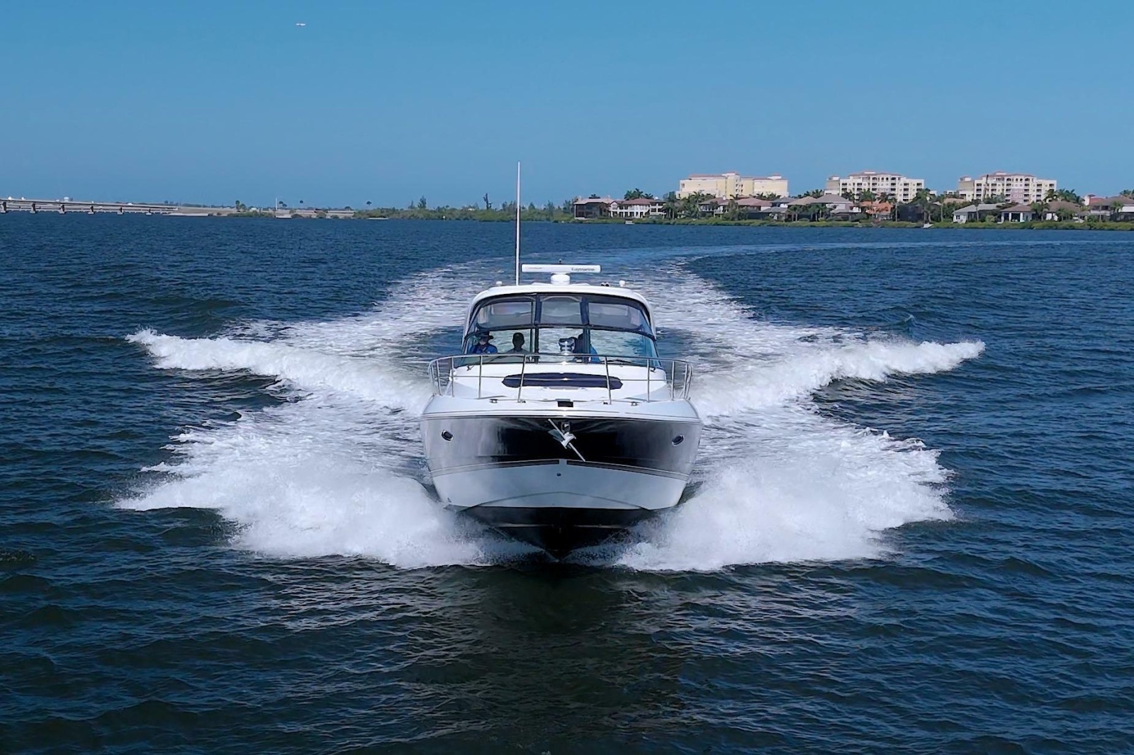 Altitude Adjustment 42ft Cruisers Yachts Yacht For Sale