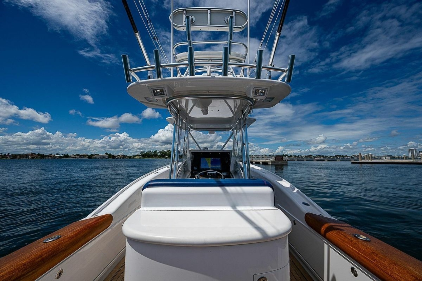 2010 Winter Custom Yachts Center Console