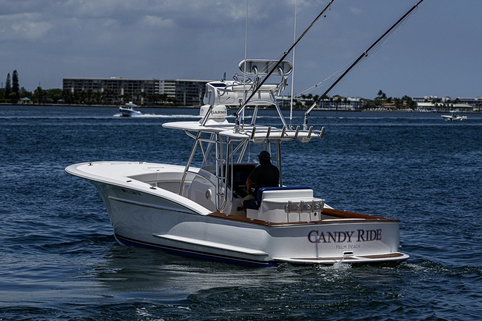 2010 Winter Custom Yachts Center Console