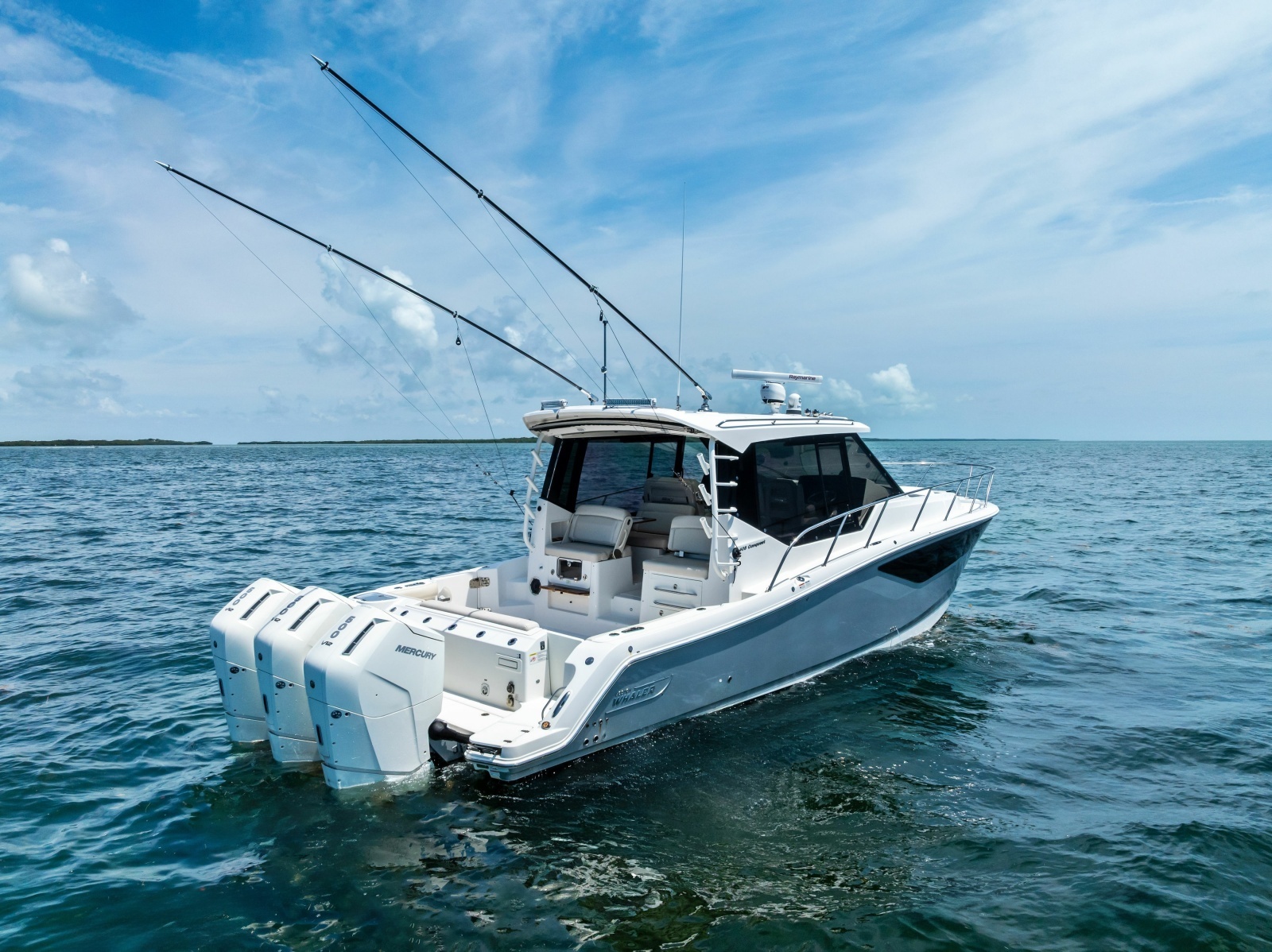 2023 Boston Whaler 405 Conquest