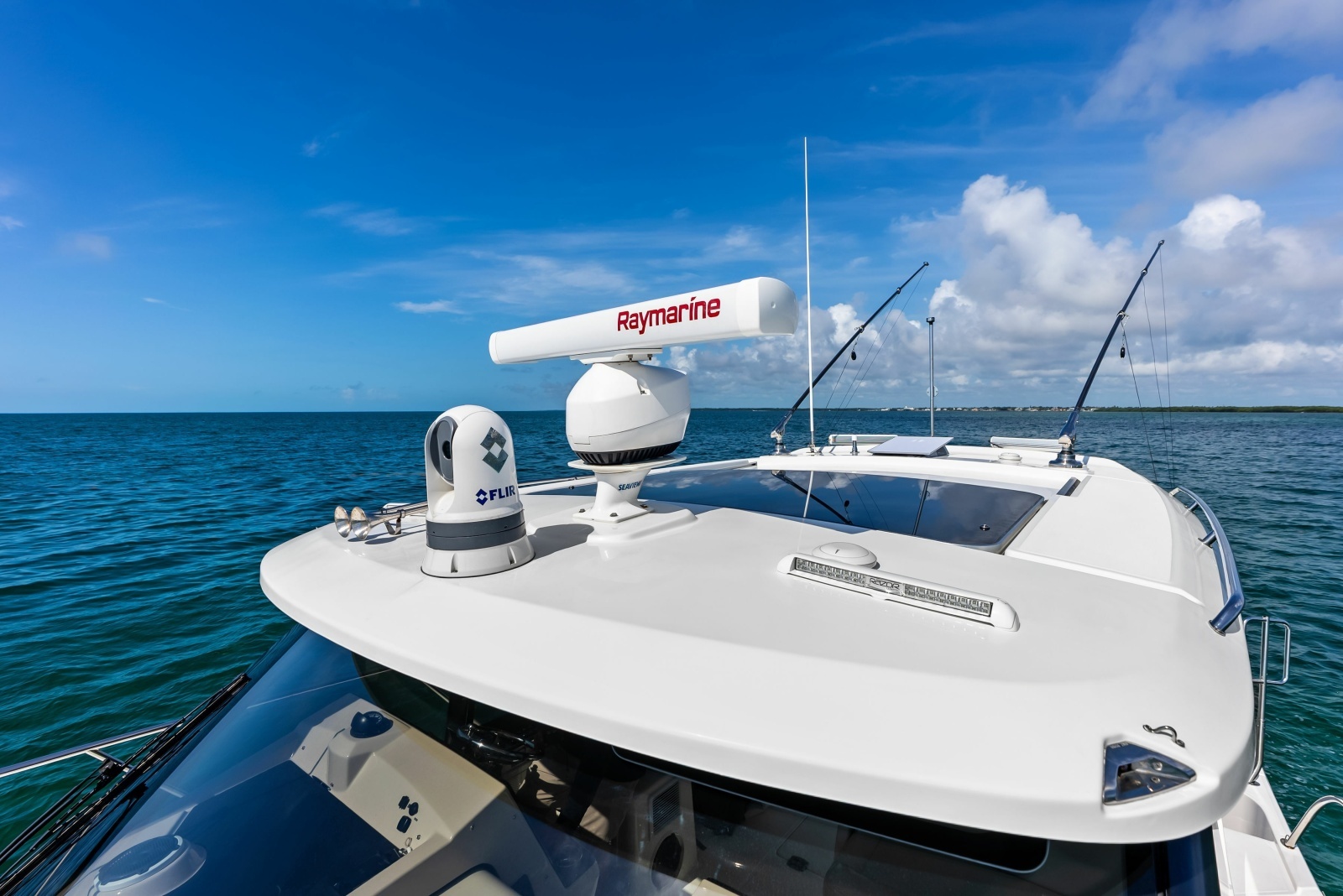 2023 Boston Whaler 405 Conquest