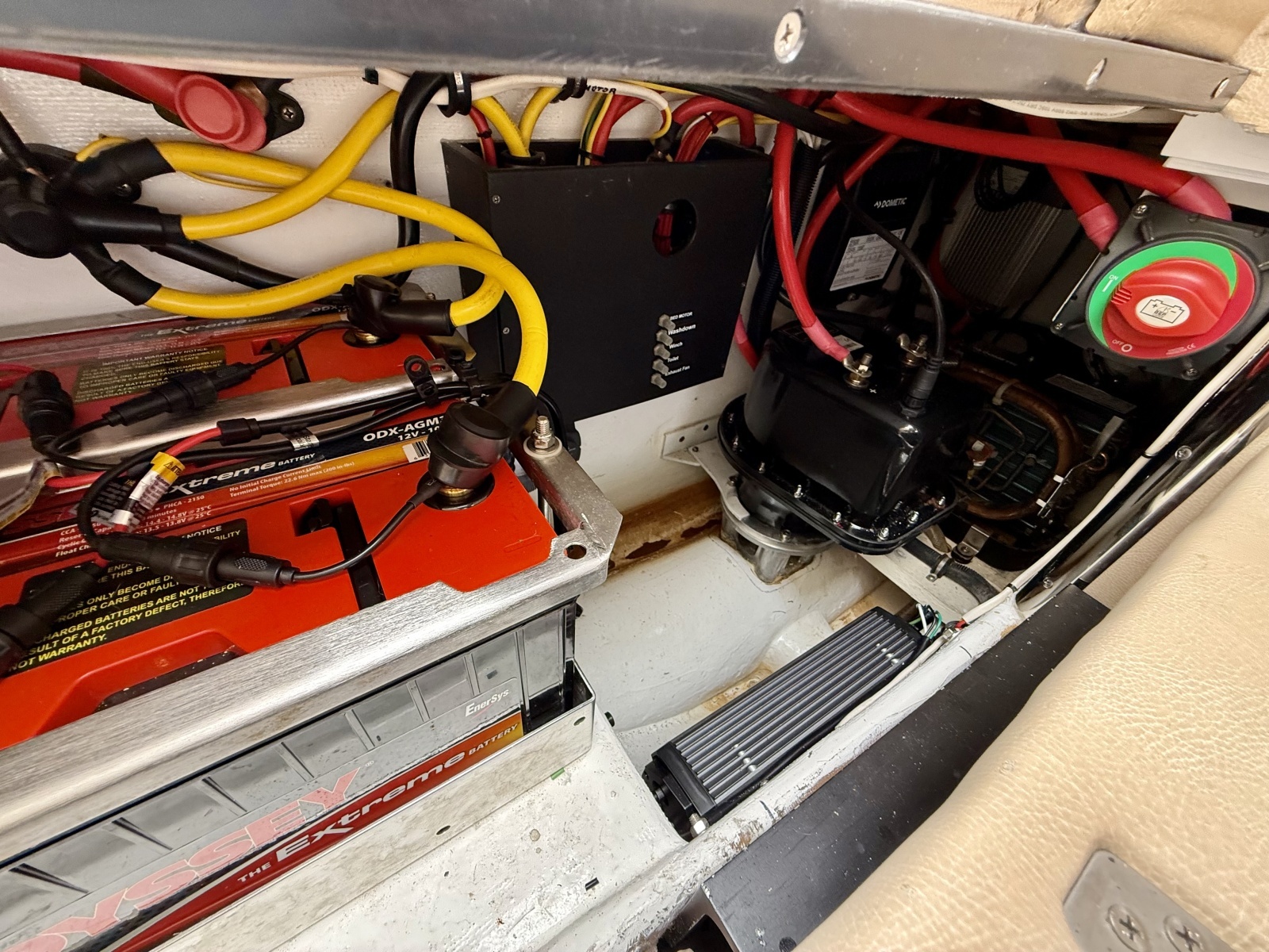 2020 Nor-Tech 550 SPORT CENTER CONSOLE