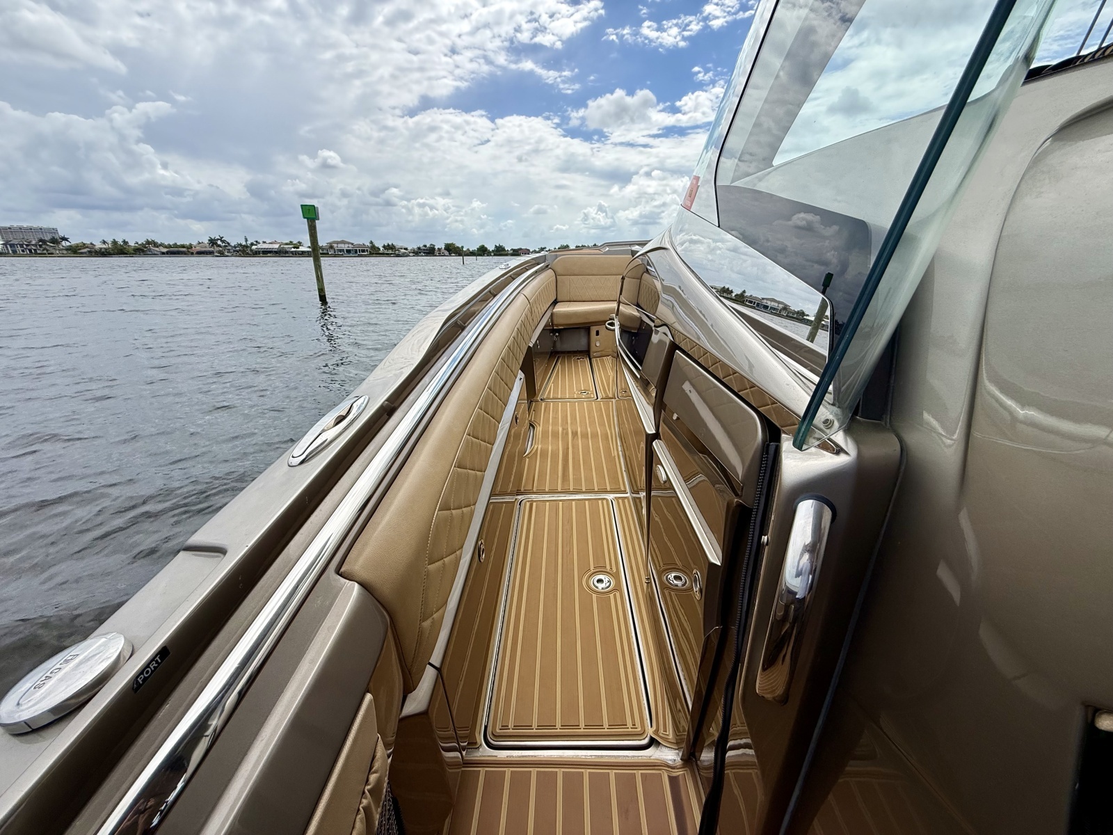 2020 Nor-Tech 550 SPORT CENTER CONSOLE