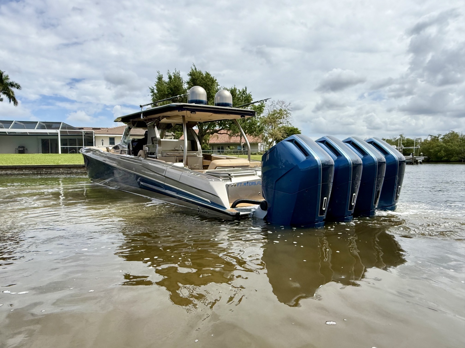 2020 Nor-Tech 550 SPORT CENTER CONSOLE
