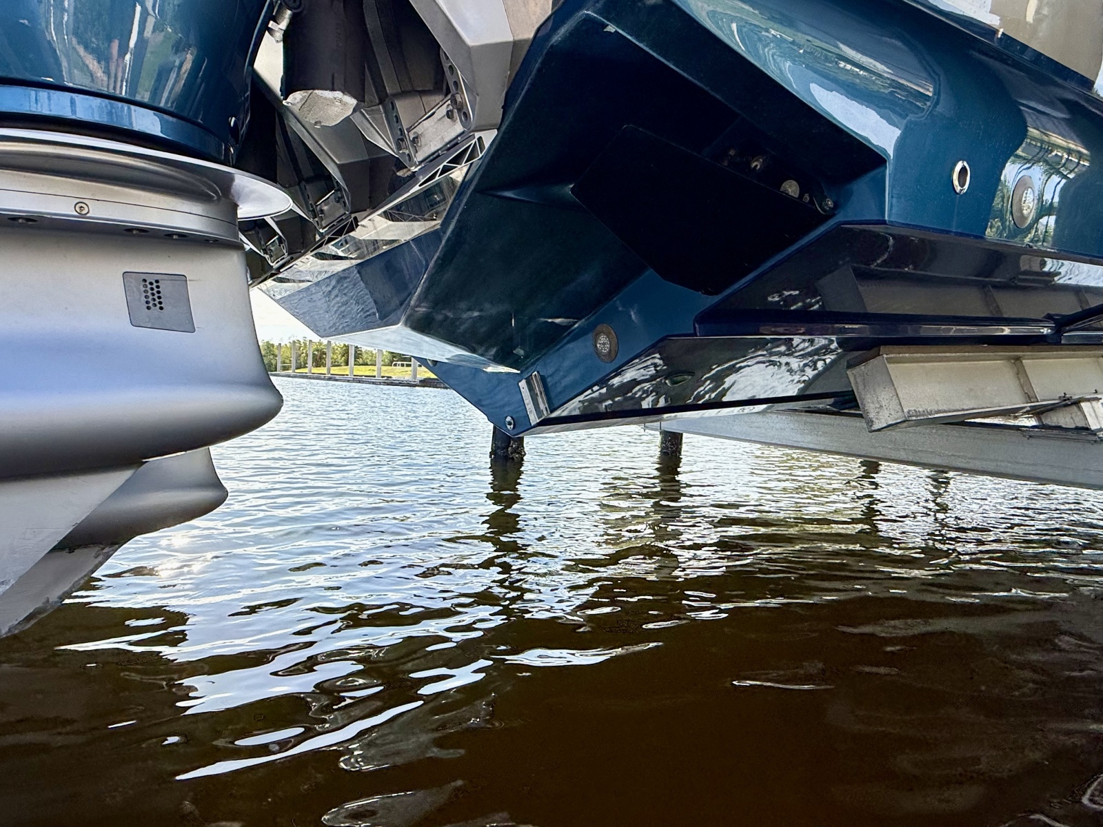 2020 Nor-Tech 550 SPORT CENTER CONSOLE