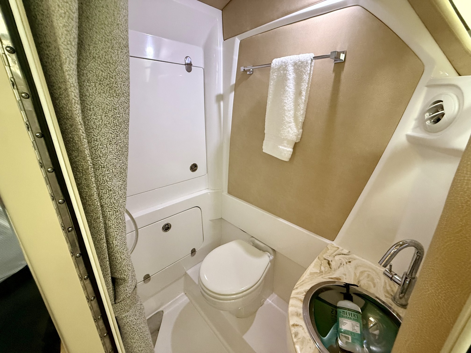 2020 Nor-Tech 550 SPORT CENTER CONSOLE