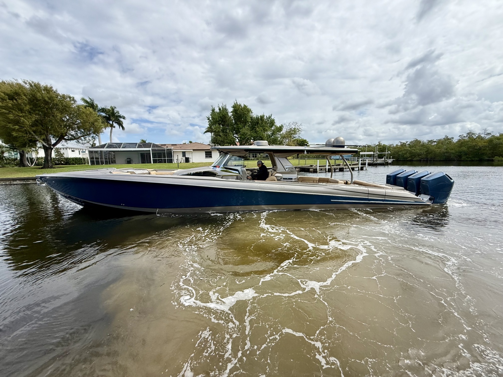 2020 Nor-Tech 550 SPORT CENTER CONSOLE