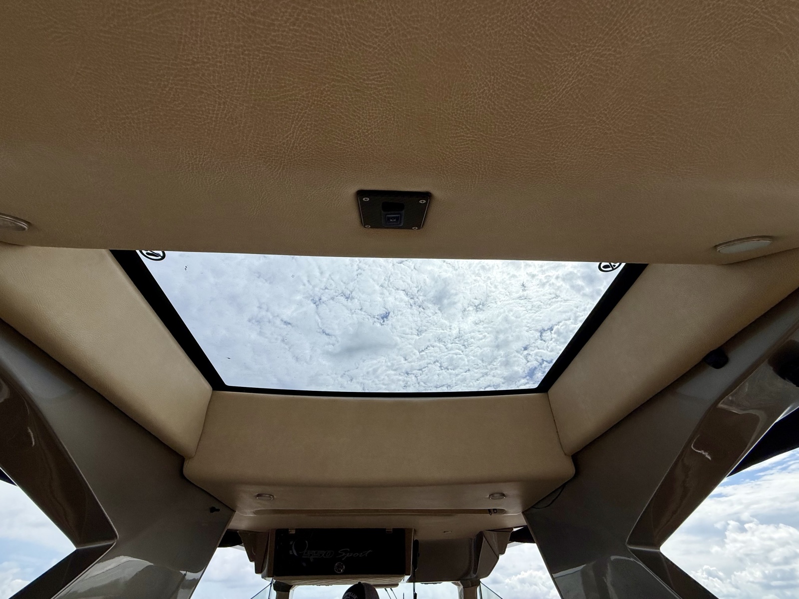 2020 Nor-Tech 550 SPORT CENTER CONSOLE