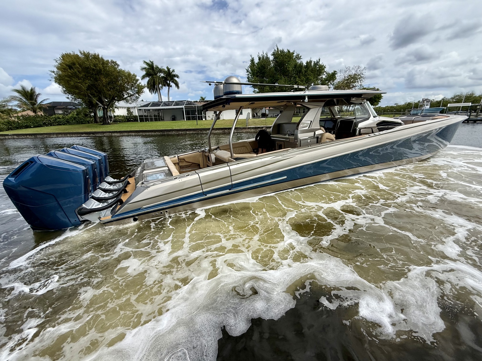 2020 Nor-Tech 550 SPORT CENTER CONSOLE