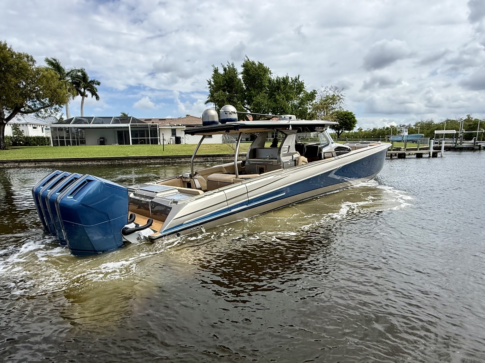 2020 Nor-Tech 550 SPORT CENTER CONSOLE