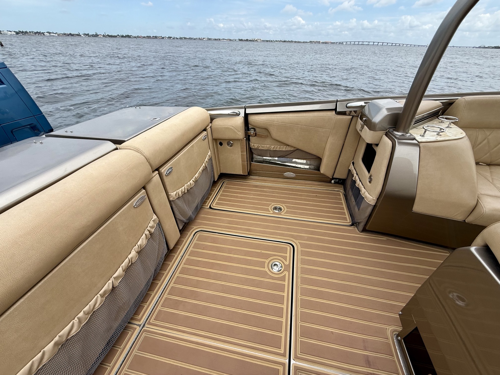 2020 Nor-Tech 550 SPORT CENTER CONSOLE