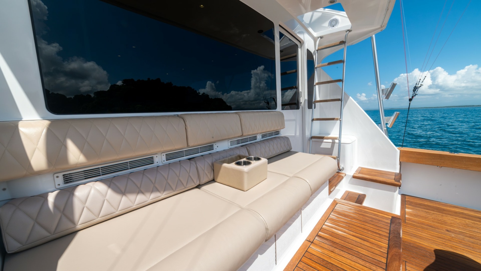2001 Viking 61 Convertible- Caliente- Cockpit