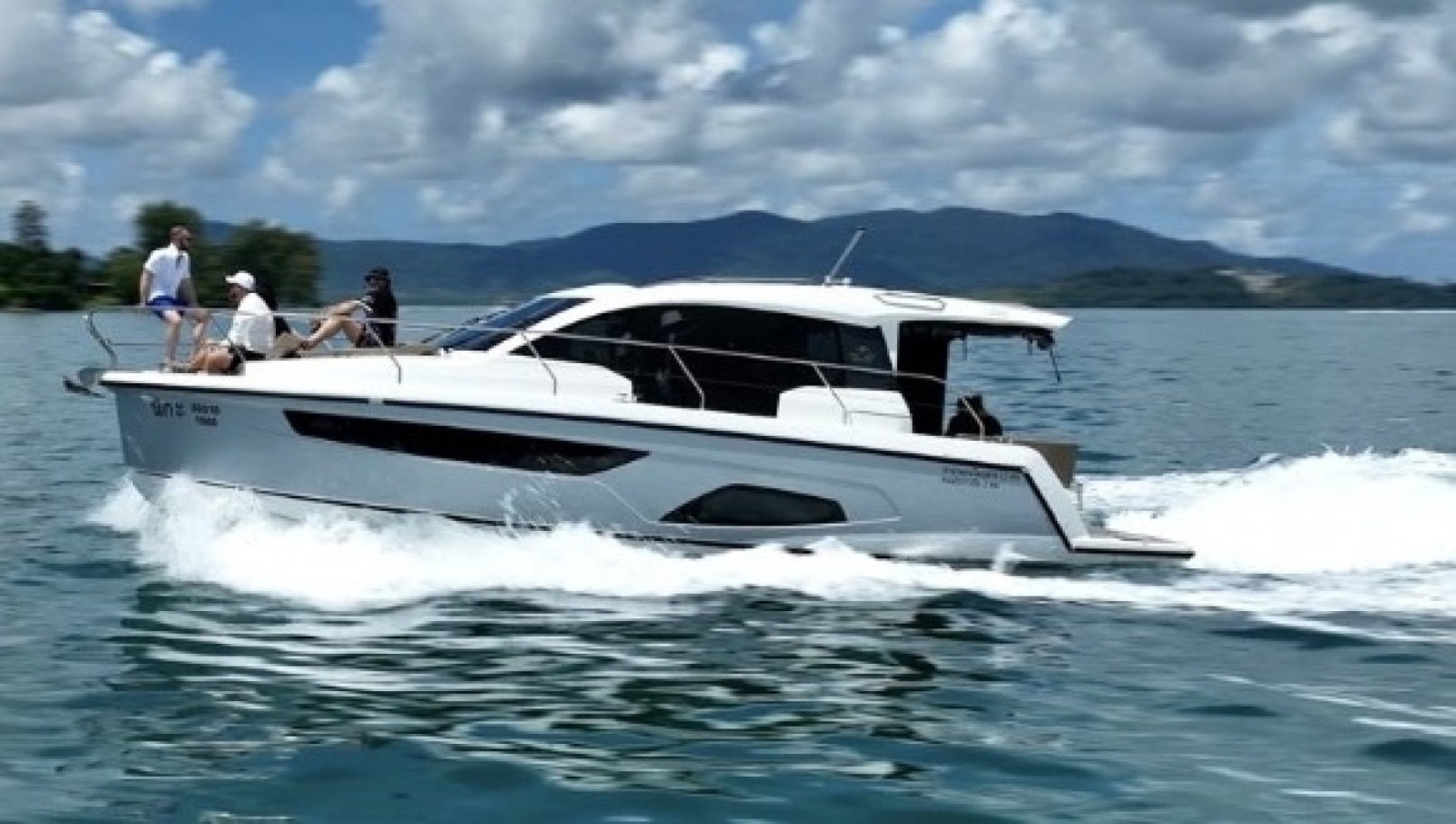 2023 Sealine SC35