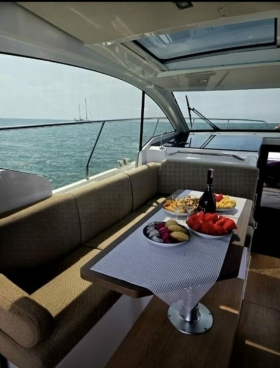 2023 Sealine SC35