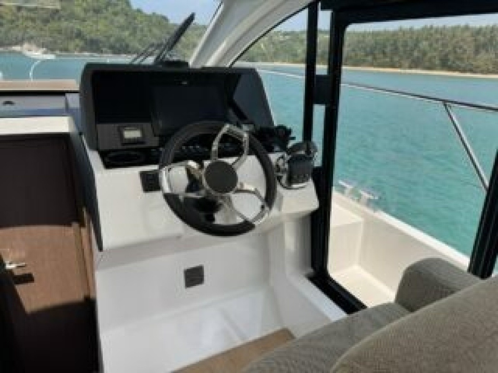 2023 Sealine SC35