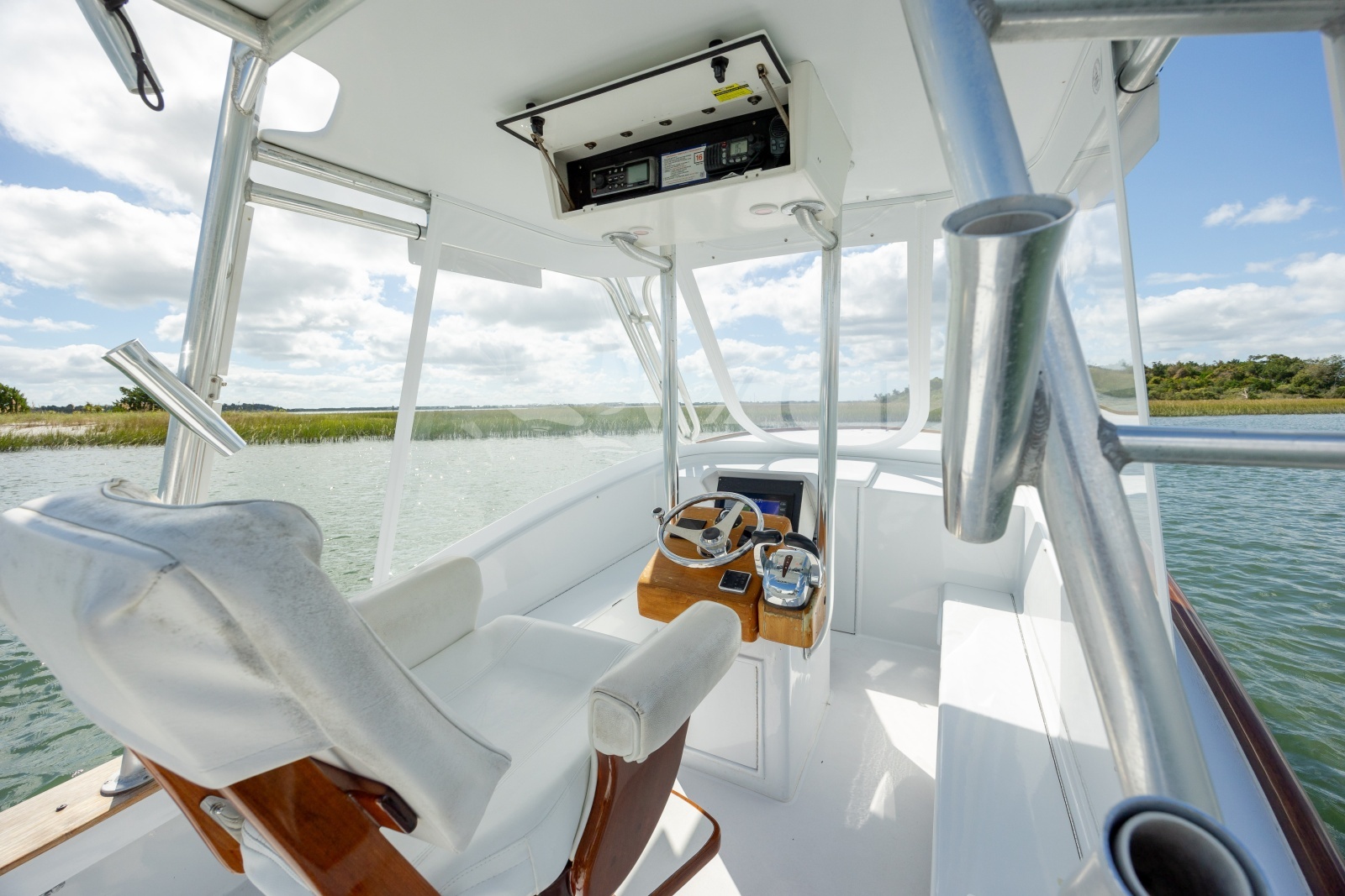 2005 Custom Carolina 26 Tideline Express