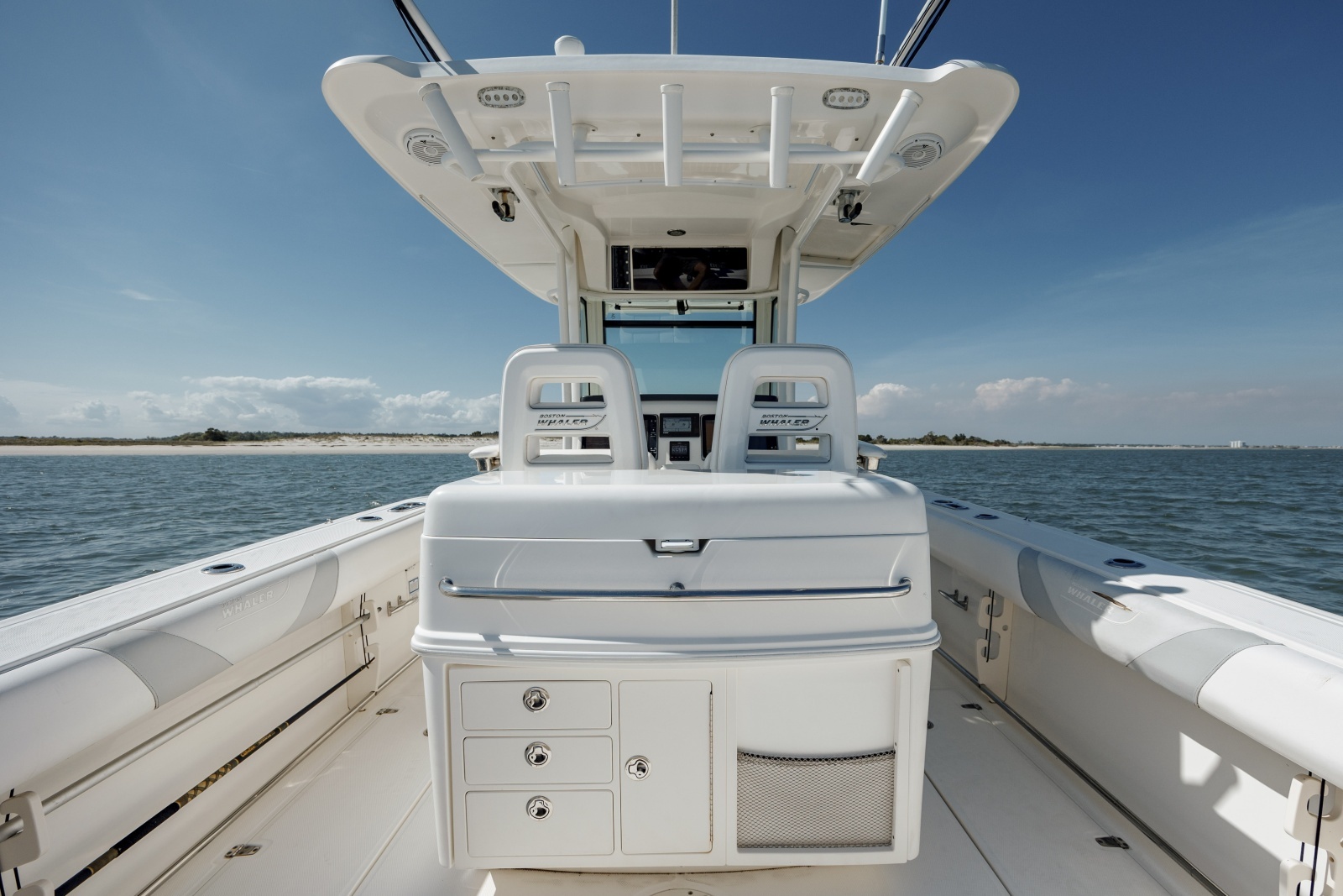32ft Boston Whaler Yacht For Sale