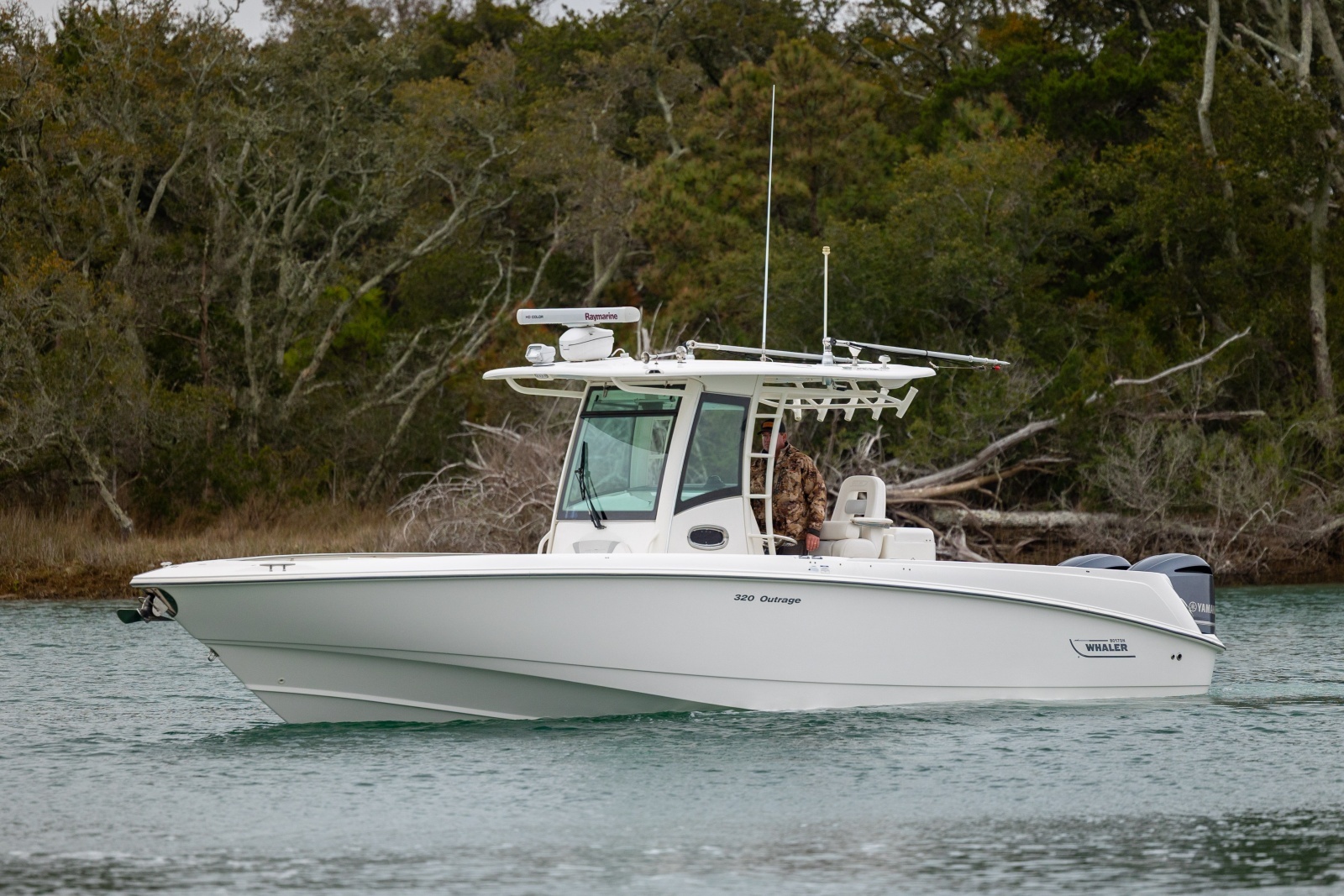 32ft Boston Whaler Yacht For Sale