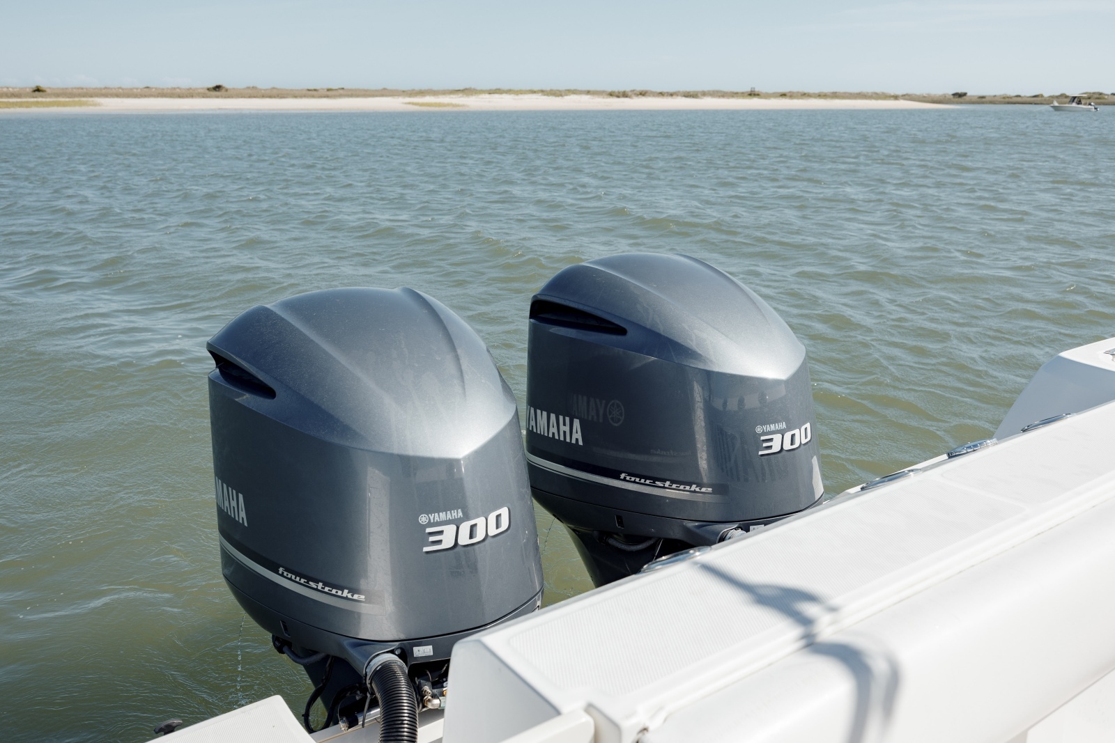 32ft Boston Whaler Yacht For Sale
