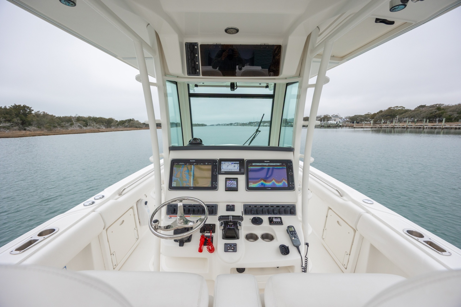 32ft Boston Whaler Yacht For Sale