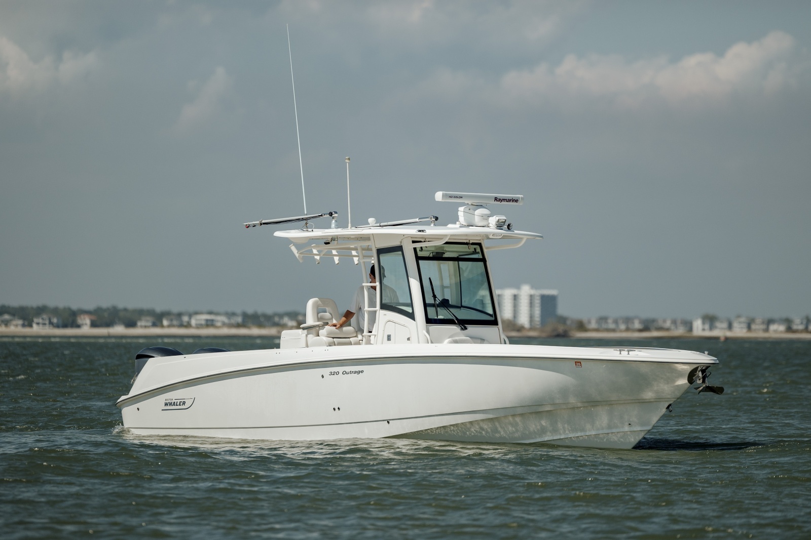 32ft Boston Whaler Yacht For Sale