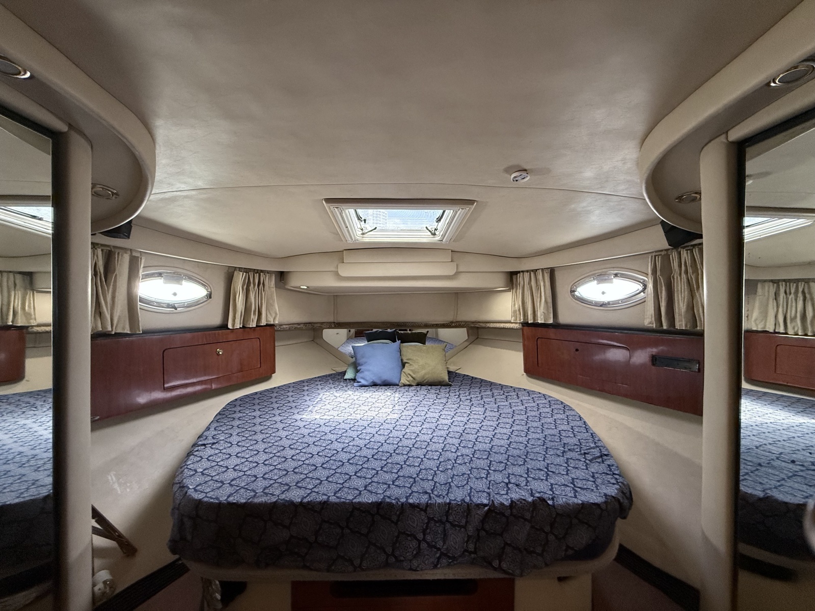 2001 Sea Ray 450 Express Bridge