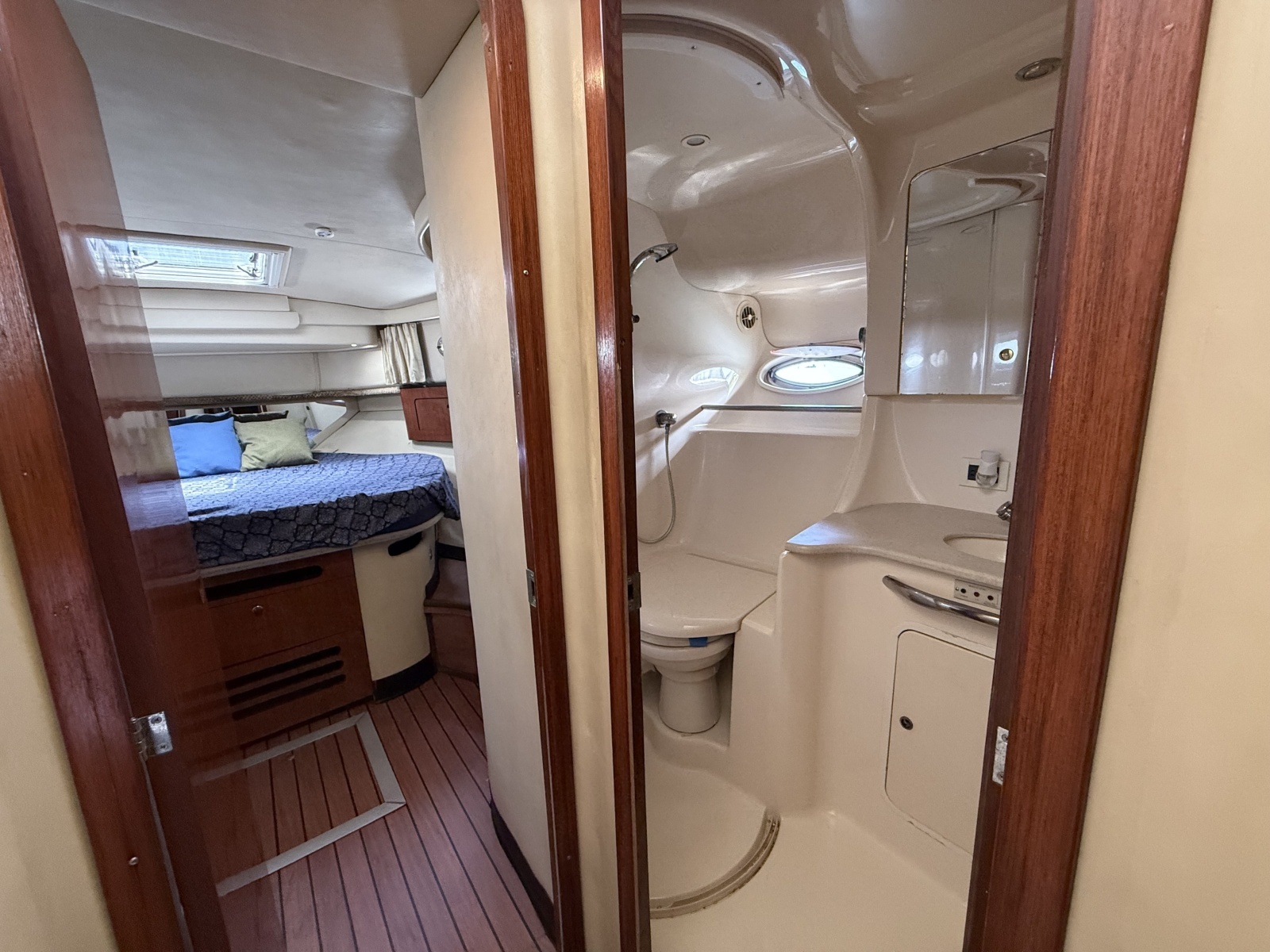 2001 Sea Ray 450 Express Bridge