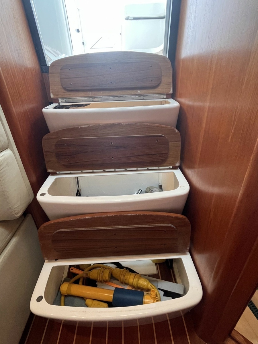 1999 Tiara Yachts 3500 Open