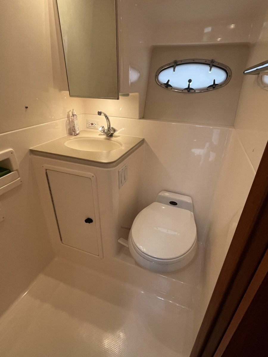 1999 Tiara Yachts 3500 Open