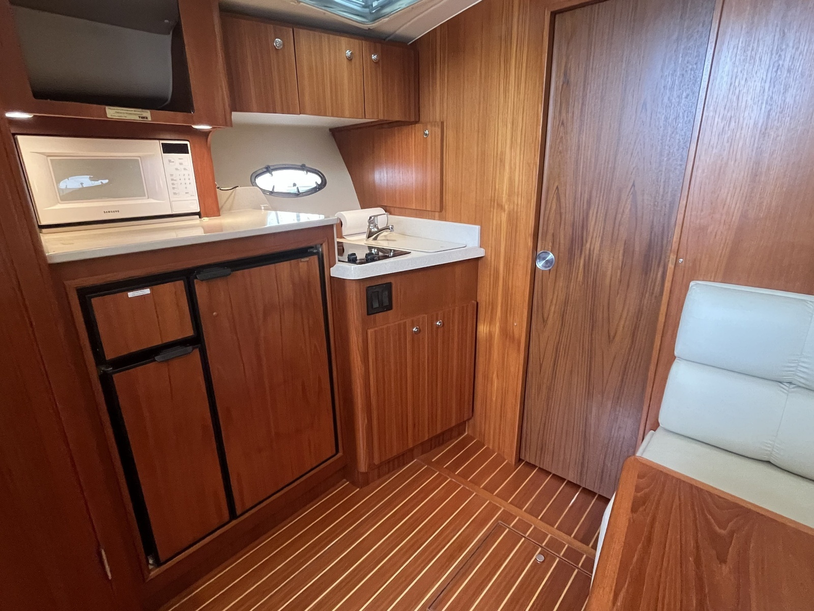 1999 Tiara Yachts 3500 Open