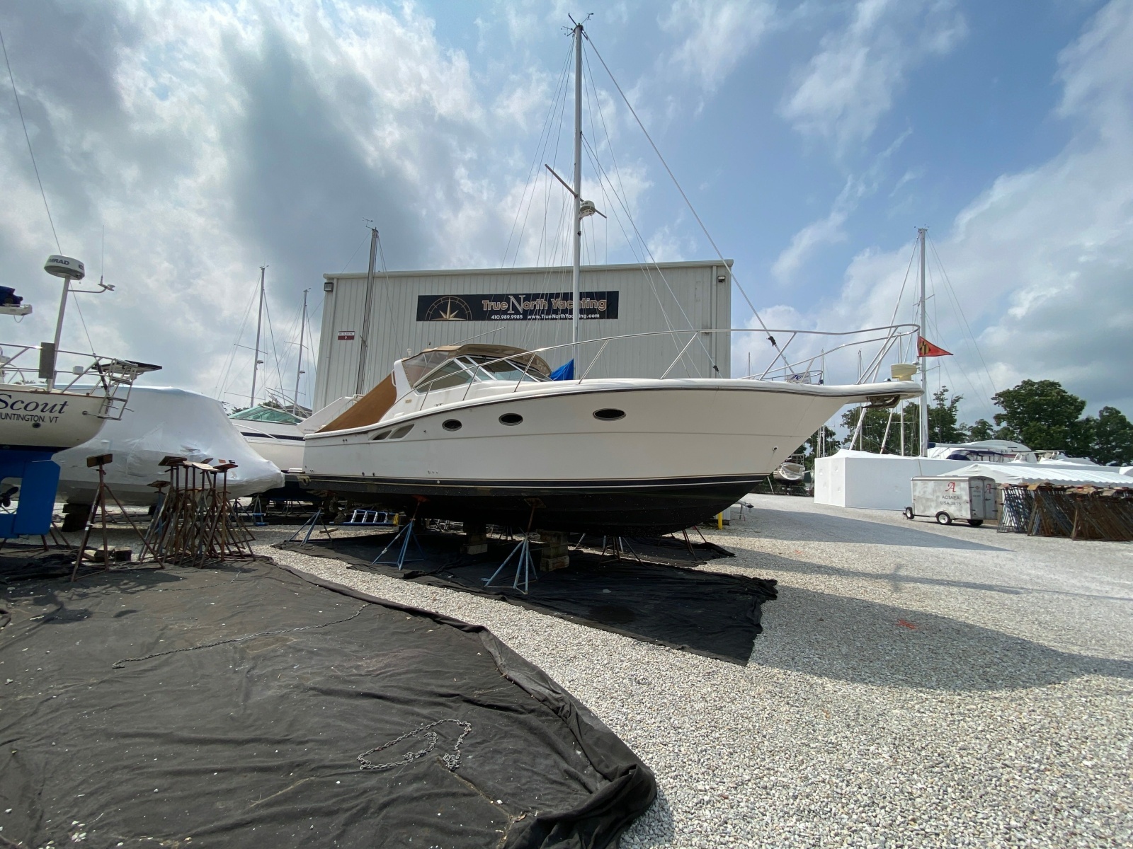 1999 Tiara Yachts 3500 Open
