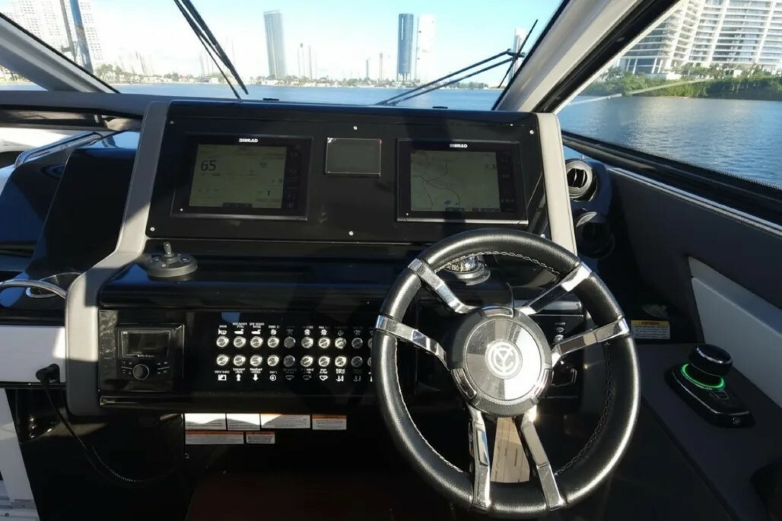 2021 Cruisers Yachts 42 GLS OB