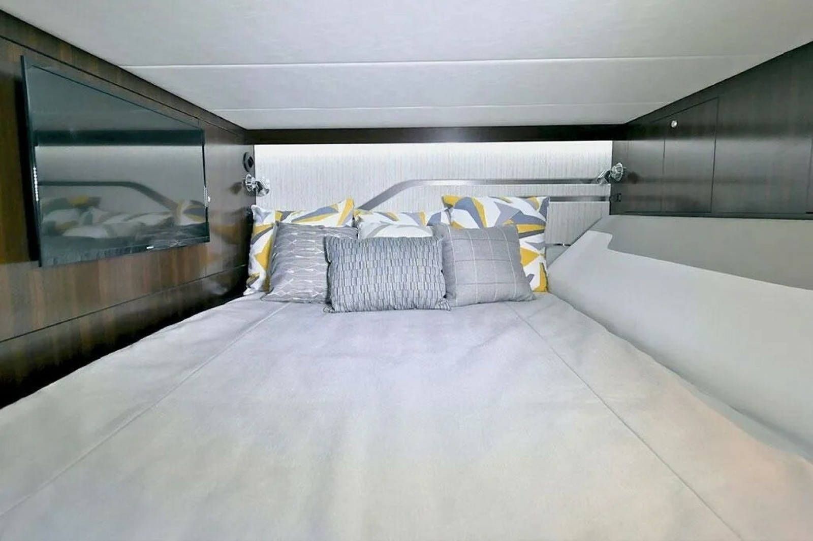2021 Cruisers Yachts 42 GLS OB