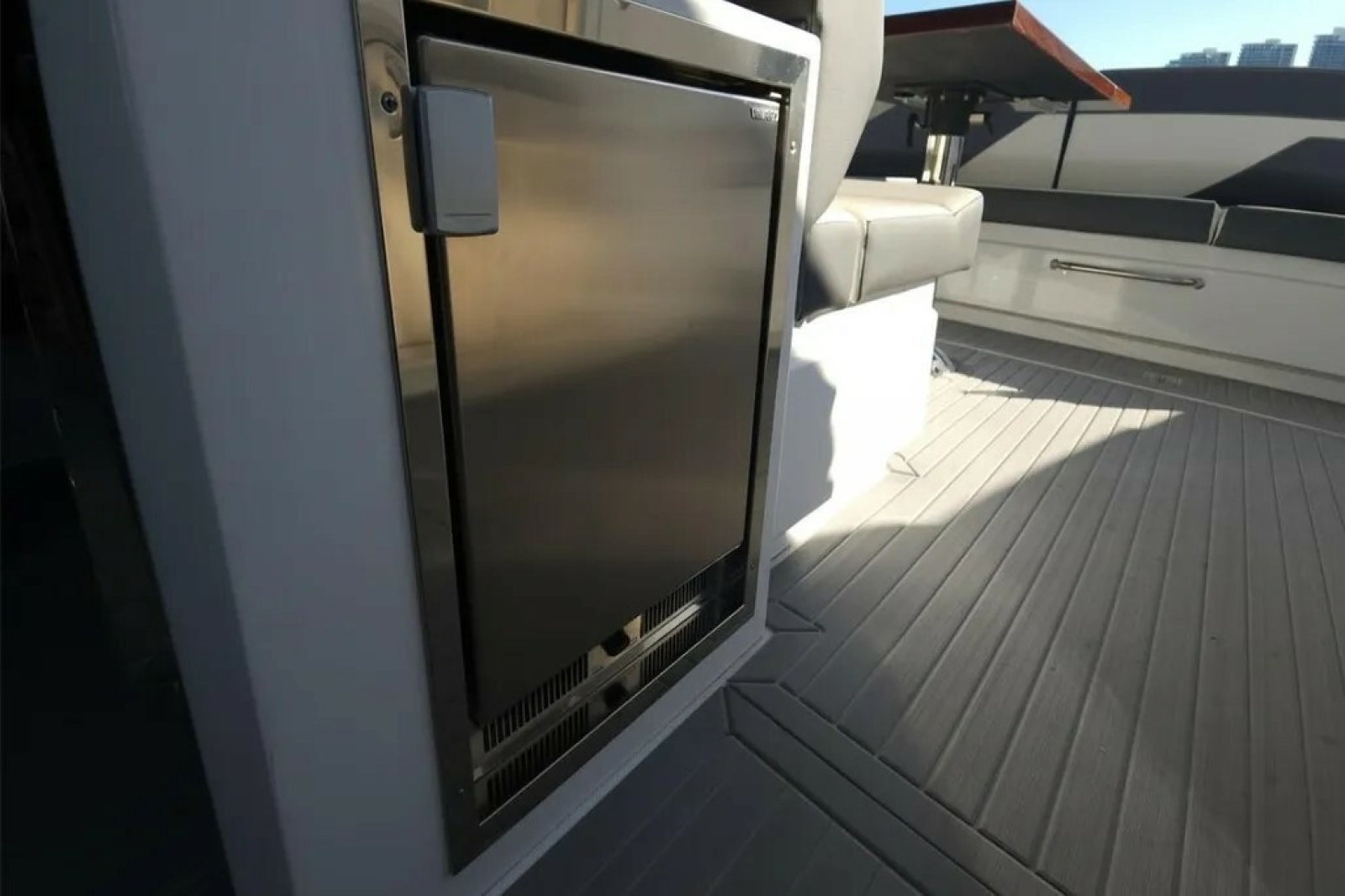 2021 Cruisers Yachts 42 GLS OB