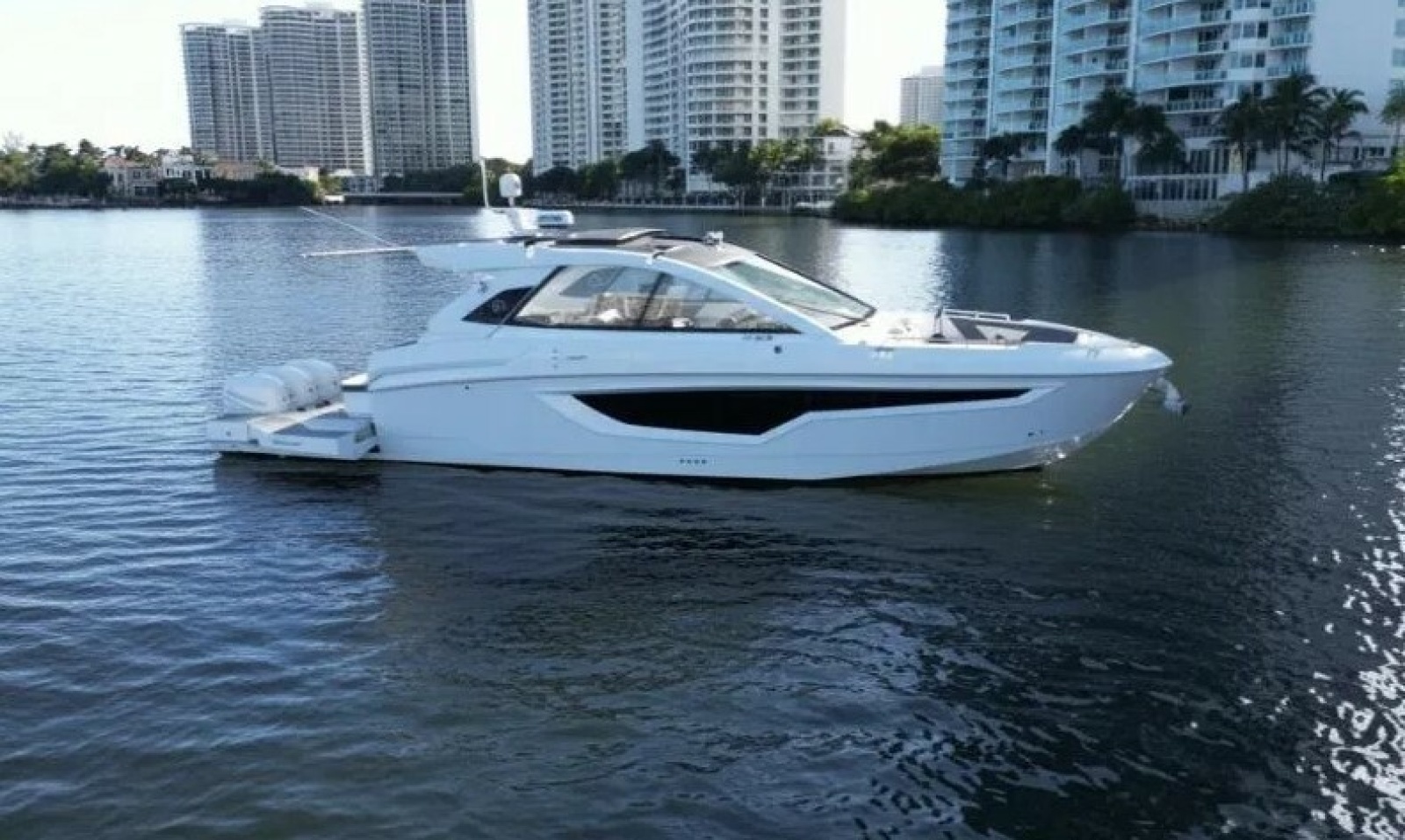 2021 Cruisers Yachts 42 GLS OB
