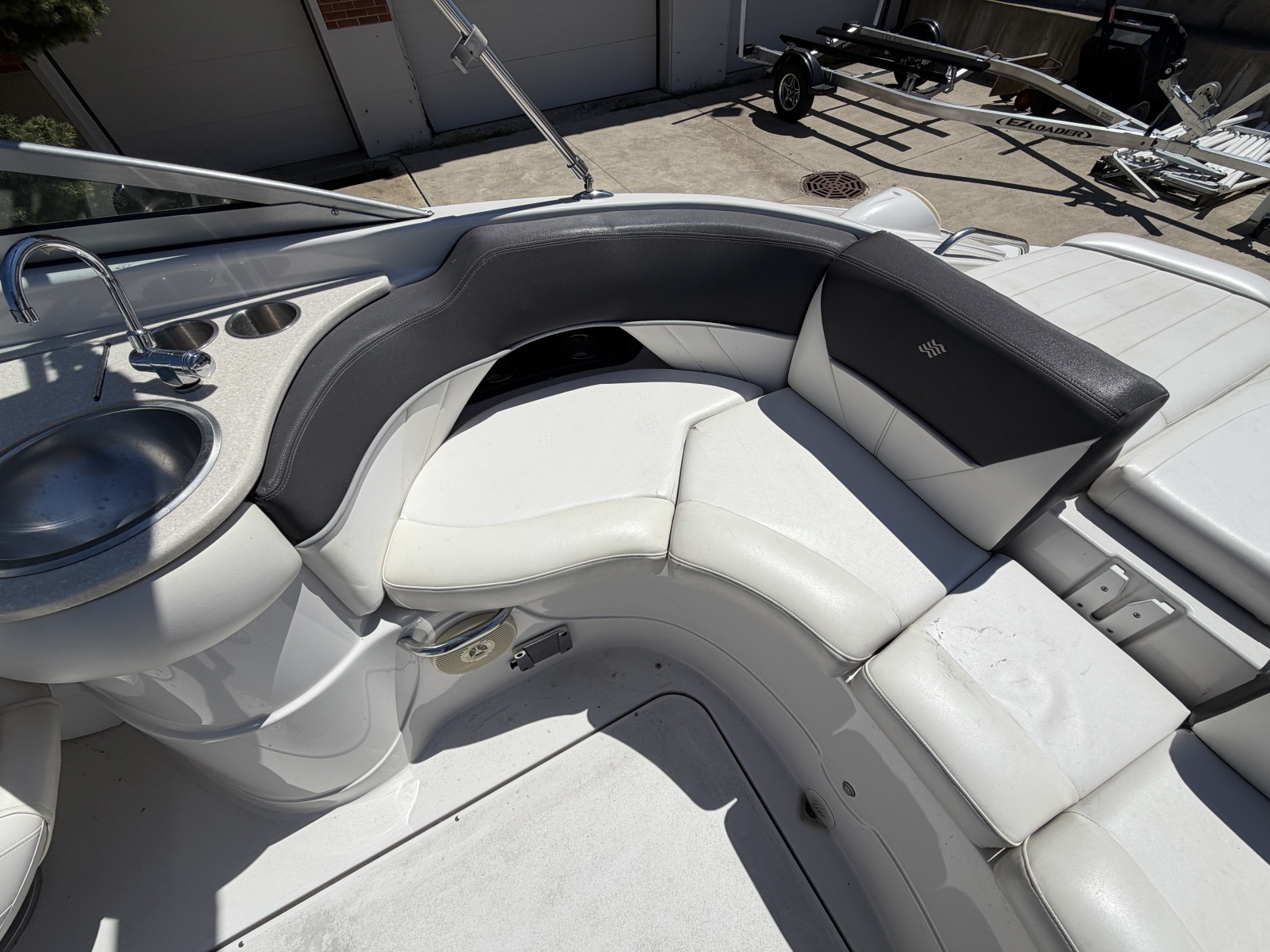24ft Four Winns Yacht For Sale