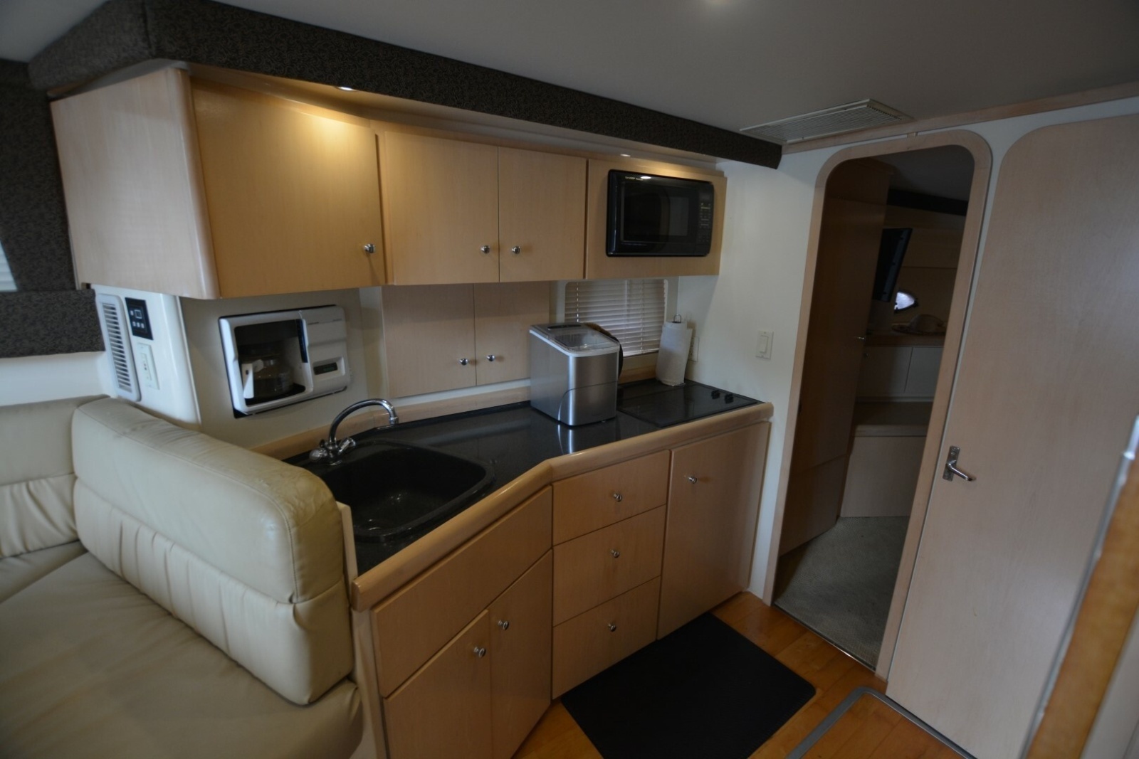 2000 Carver 350 Mariner