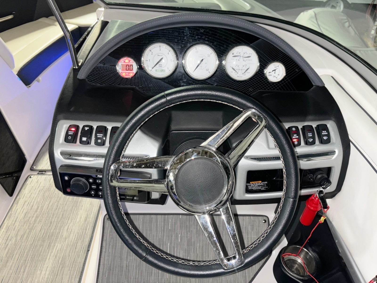 2019 Regal 2100 Bowrider