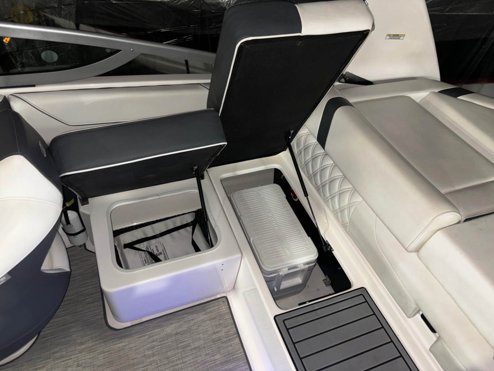 2019 Regal 2100 Bowrider