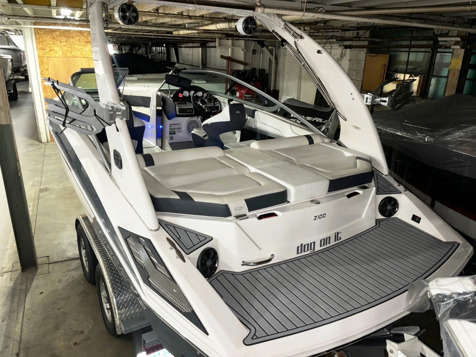 2019 Regal 2100 Bowrider