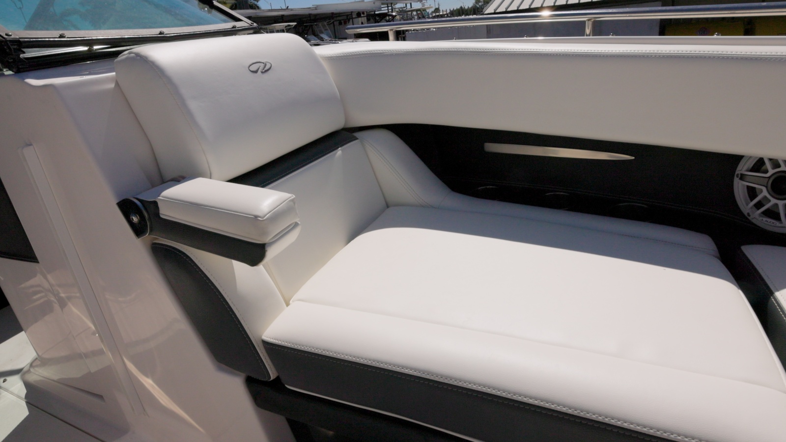 2017 Regal 29 OBX